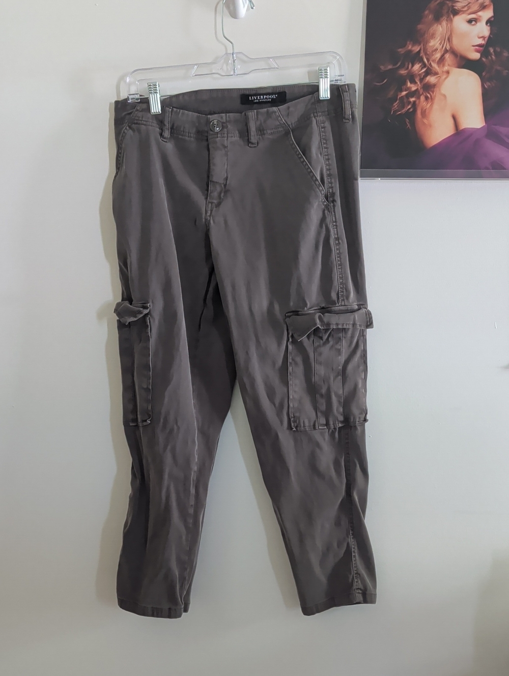 Women's Khaki Cargo Pants Gray Size 8 Petite Granola Girl